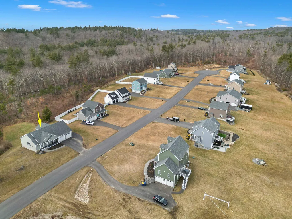 4 Carlis Way Plaistow NH 03865