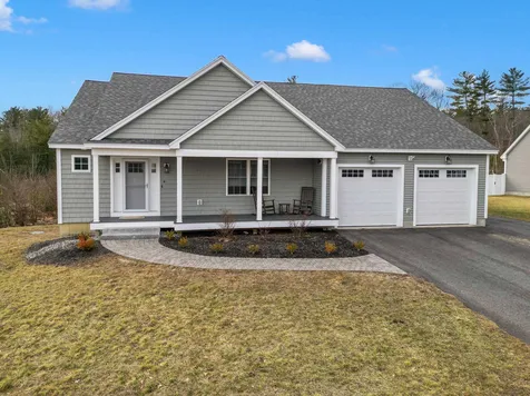 4 Carlis Way Plaistow NH 03865