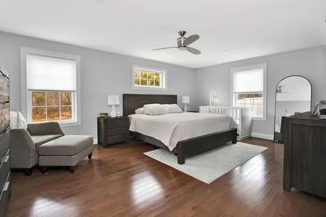 4 Carlis Way Plaistow NH 03865