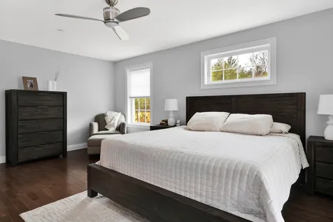 4 Carlis Way Plaistow NH 03865