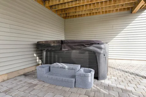 4 Carlis Way Plaistow NH 03865