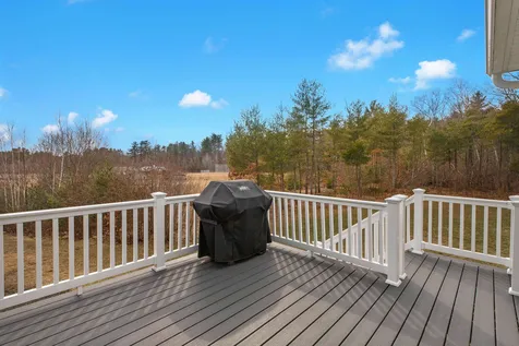 4 Carlis Way Plaistow NH 03865