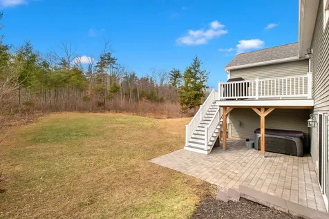 4 Carlis Way Plaistow NH 03865