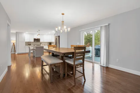4 Carlis Way Plaistow NH 03865