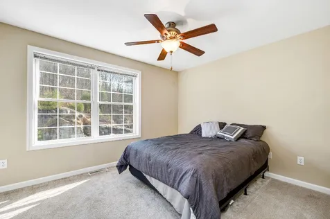24 Dillon Way Laconia NH 03246
