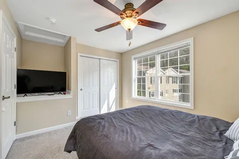 24 Dillon Way Laconia NH 03246