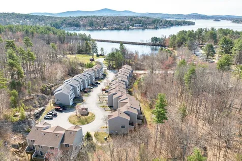24 Dillon Way Laconia NH 03246