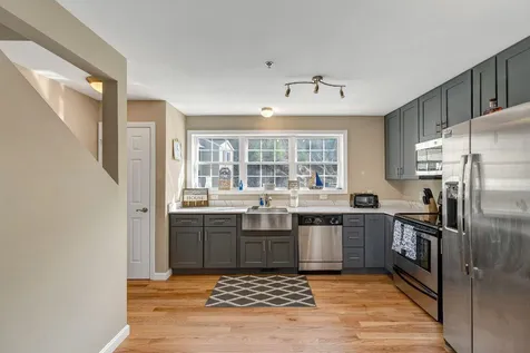 24 Dillon Way Laconia NH 03246