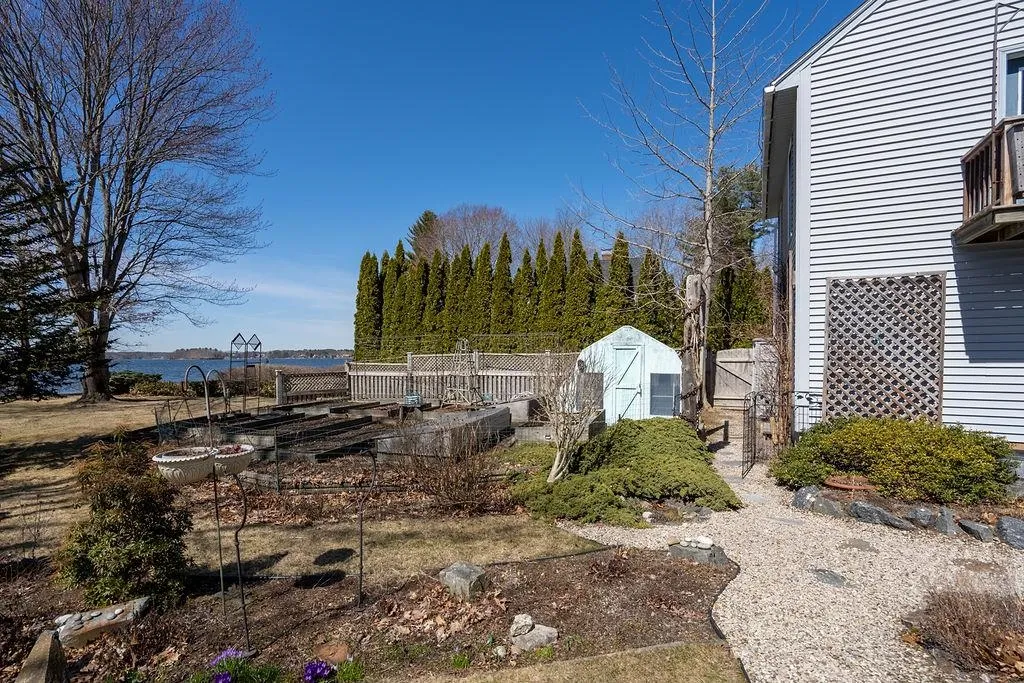 393 Dover Point Road Dover NH 03820