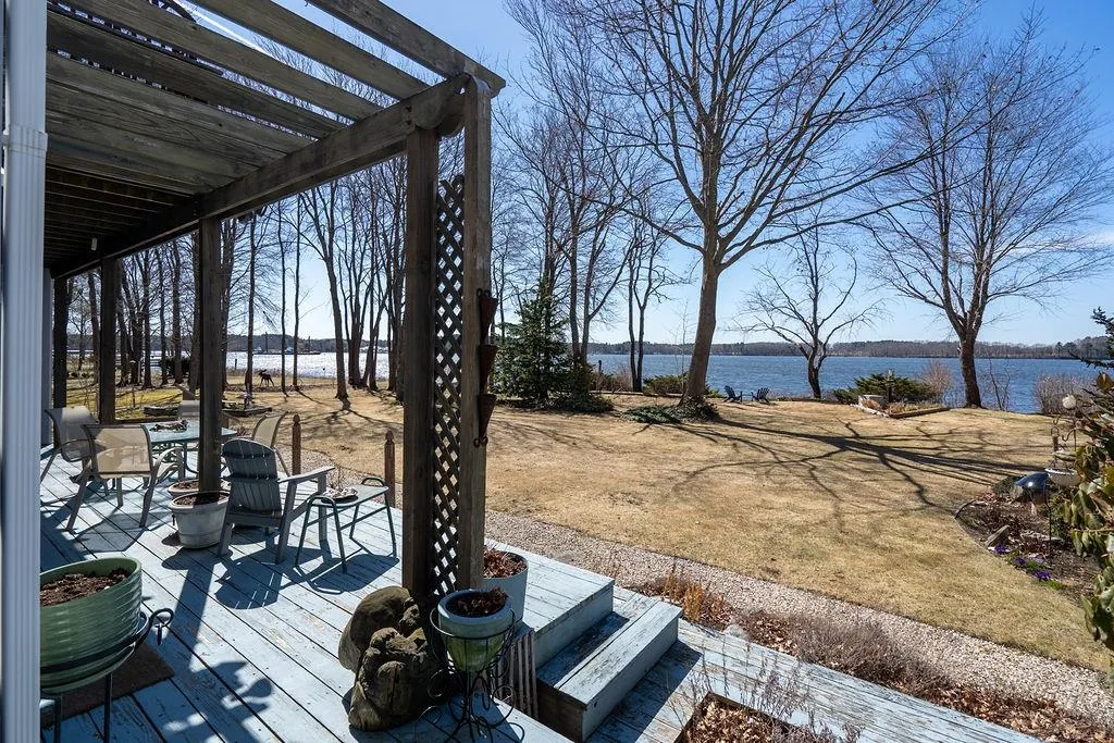 393 Dover Point Road Dover NH 03820