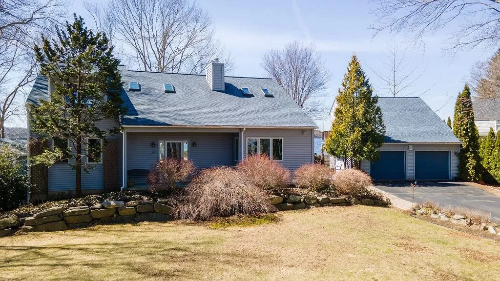 393 Dover Point Road Dover NH 03820