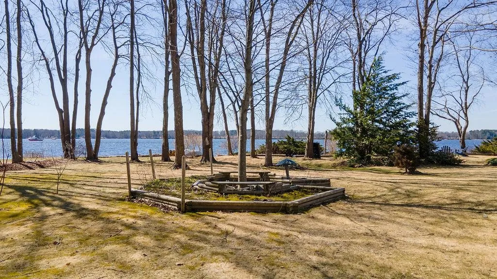 393 Dover Point Road Dover NH 03820