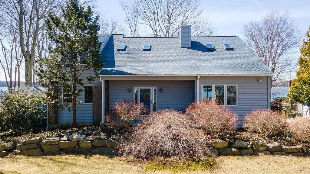393 Dover Point Road Dover NH 03820