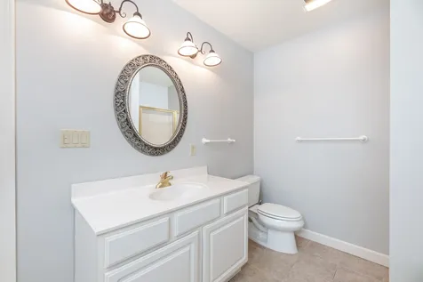 3 Abbey Lane Meredith NH 03253