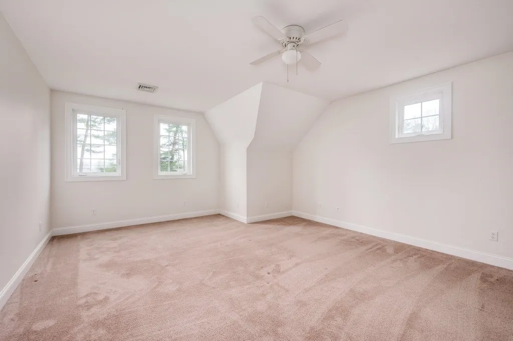 28 River Road Stratham NH 03885