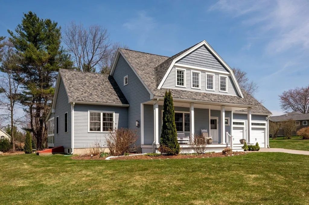 28 River Road Stratham NH 03885