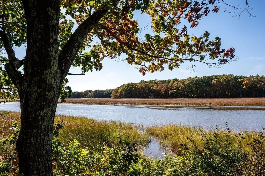 28 River Road Stratham NH 03885