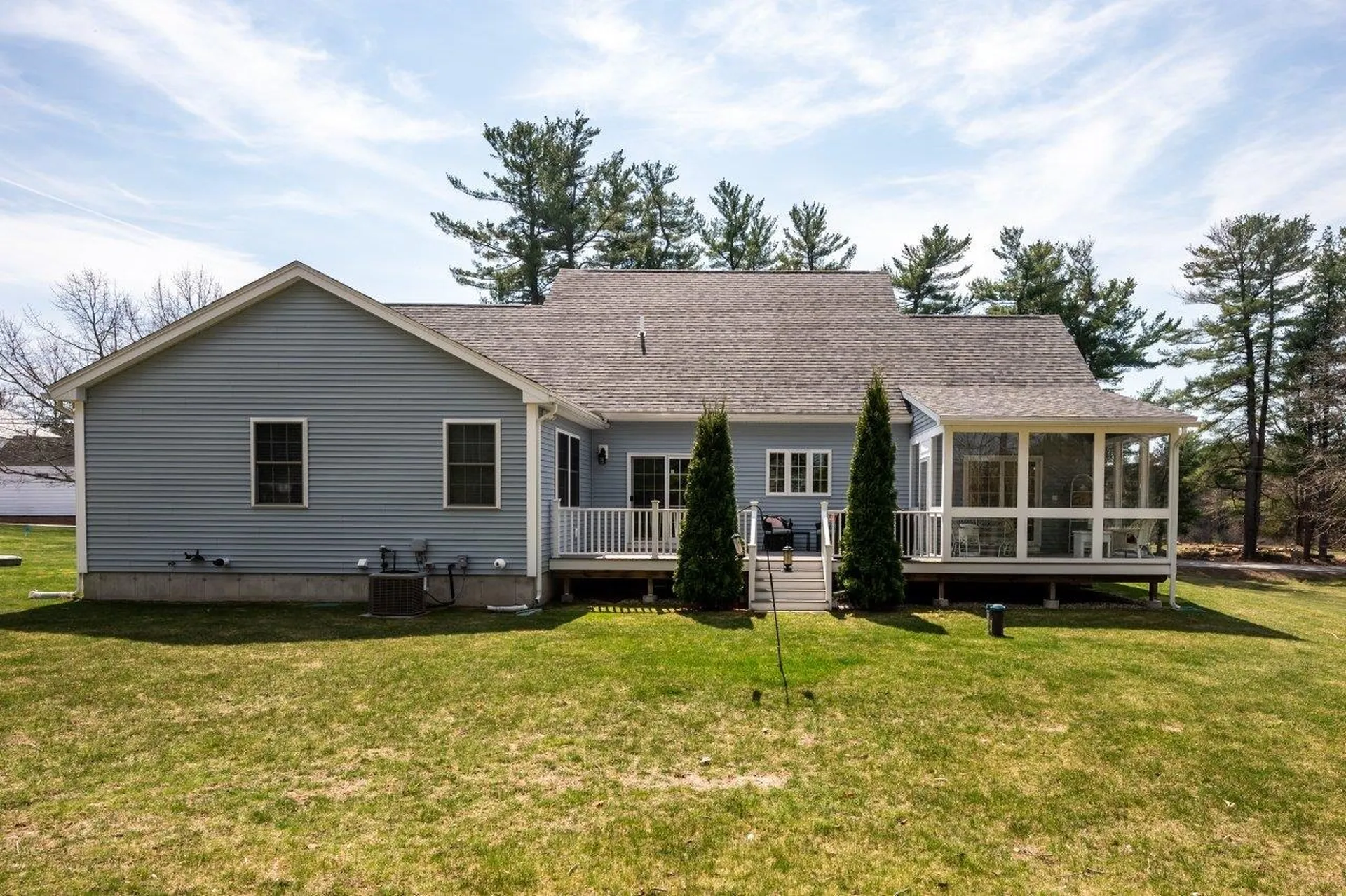 28 River Road Stratham NH 03885
