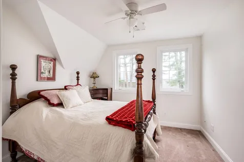 28 River Road Stratham NH 03885