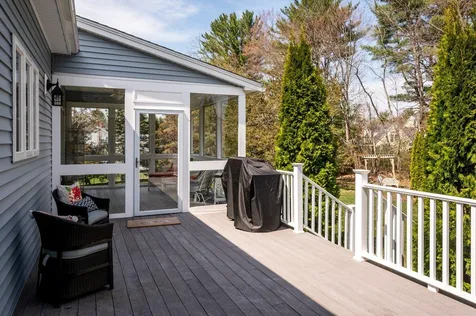28 River Road Stratham NH 03885