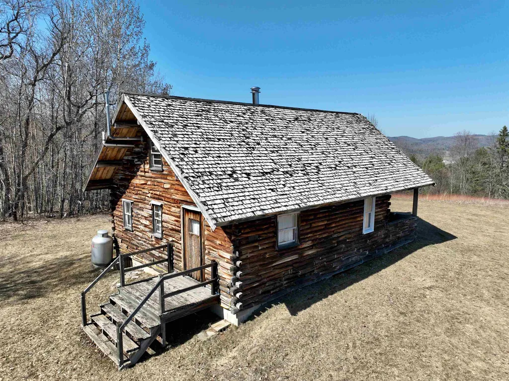 142 Colby Road Topsham VT 05076