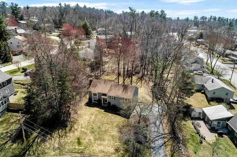 33 Timberline Drive Nashua NH 03062