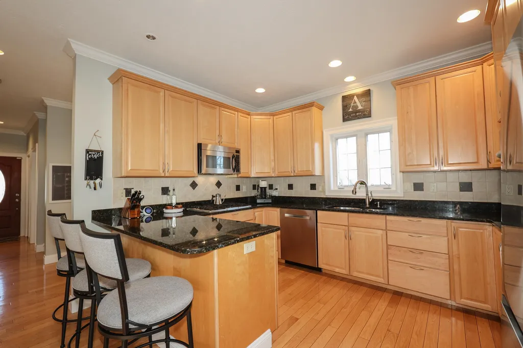 2246 Elm Street Manchester NH 03104
