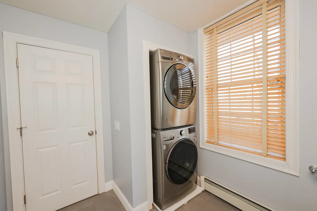 2246 Elm Street Manchester NH 03104