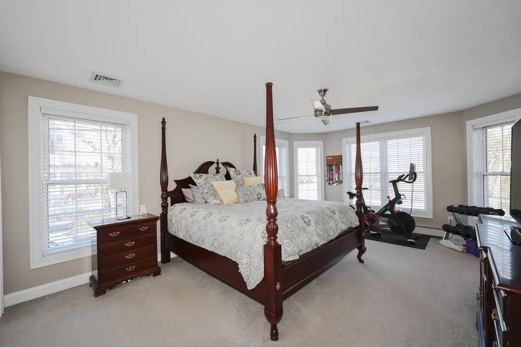 2246 Elm Street Manchester NH 03104