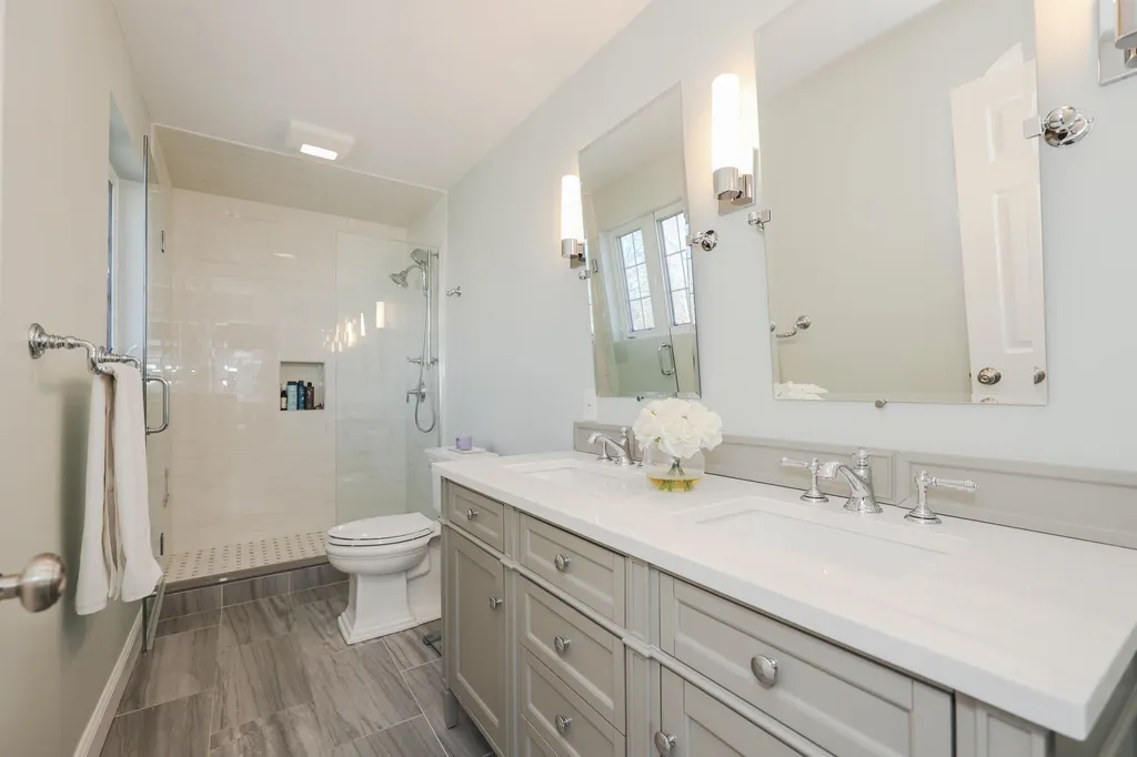 2246 Elm Street Manchester NH 03104