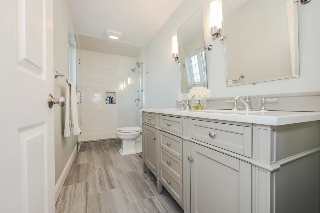 2246 Elm Street Manchester NH 03104