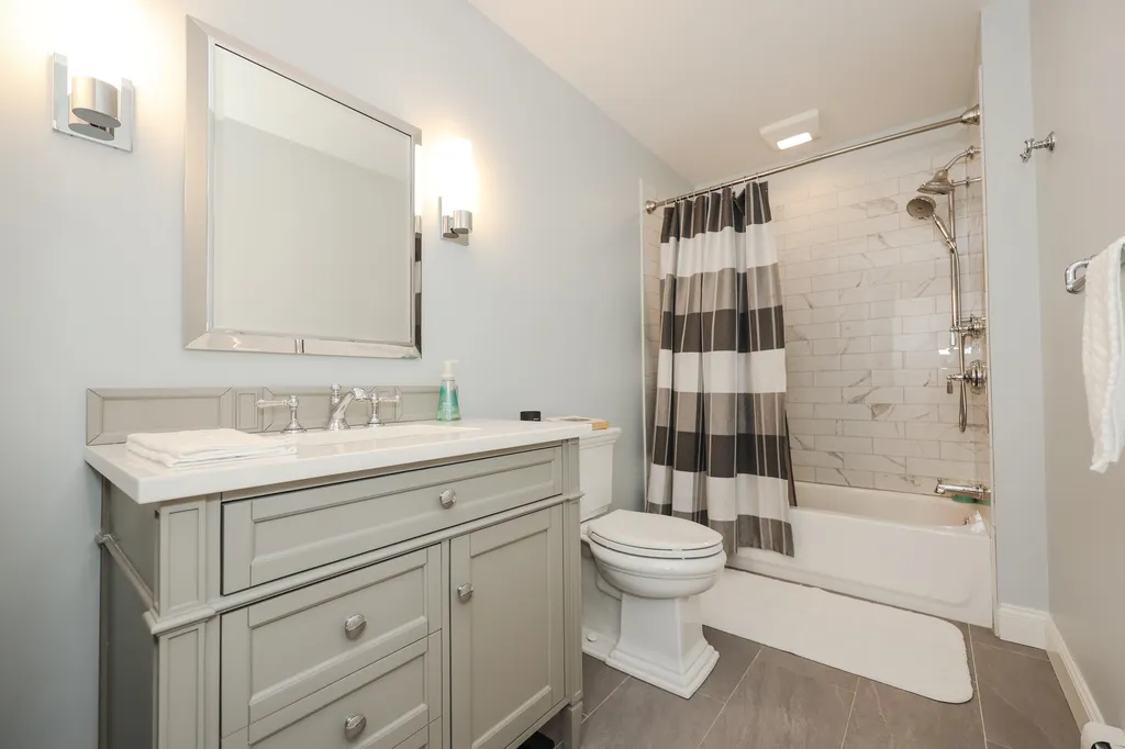 2246 Elm Street Manchester NH 03104