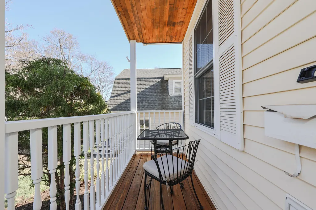 2246 Elm Street Manchester NH 03104