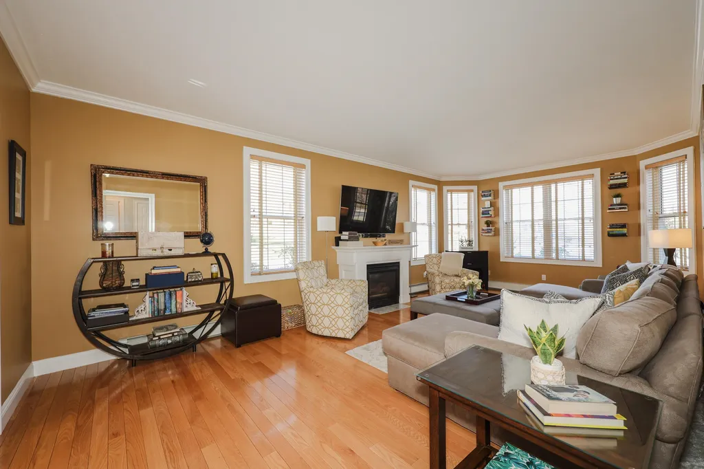 2246 Elm Street Manchester NH 03104
