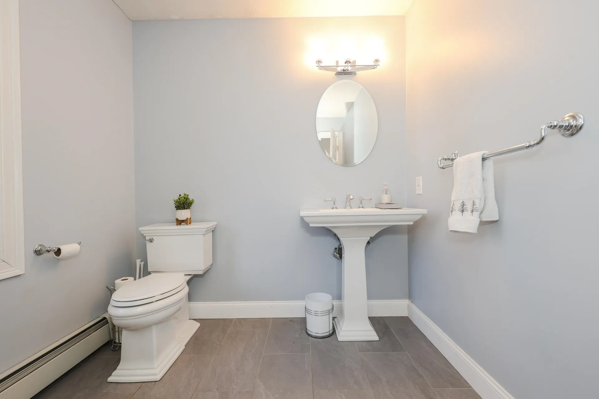 2246 Elm Street Manchester NH 03104