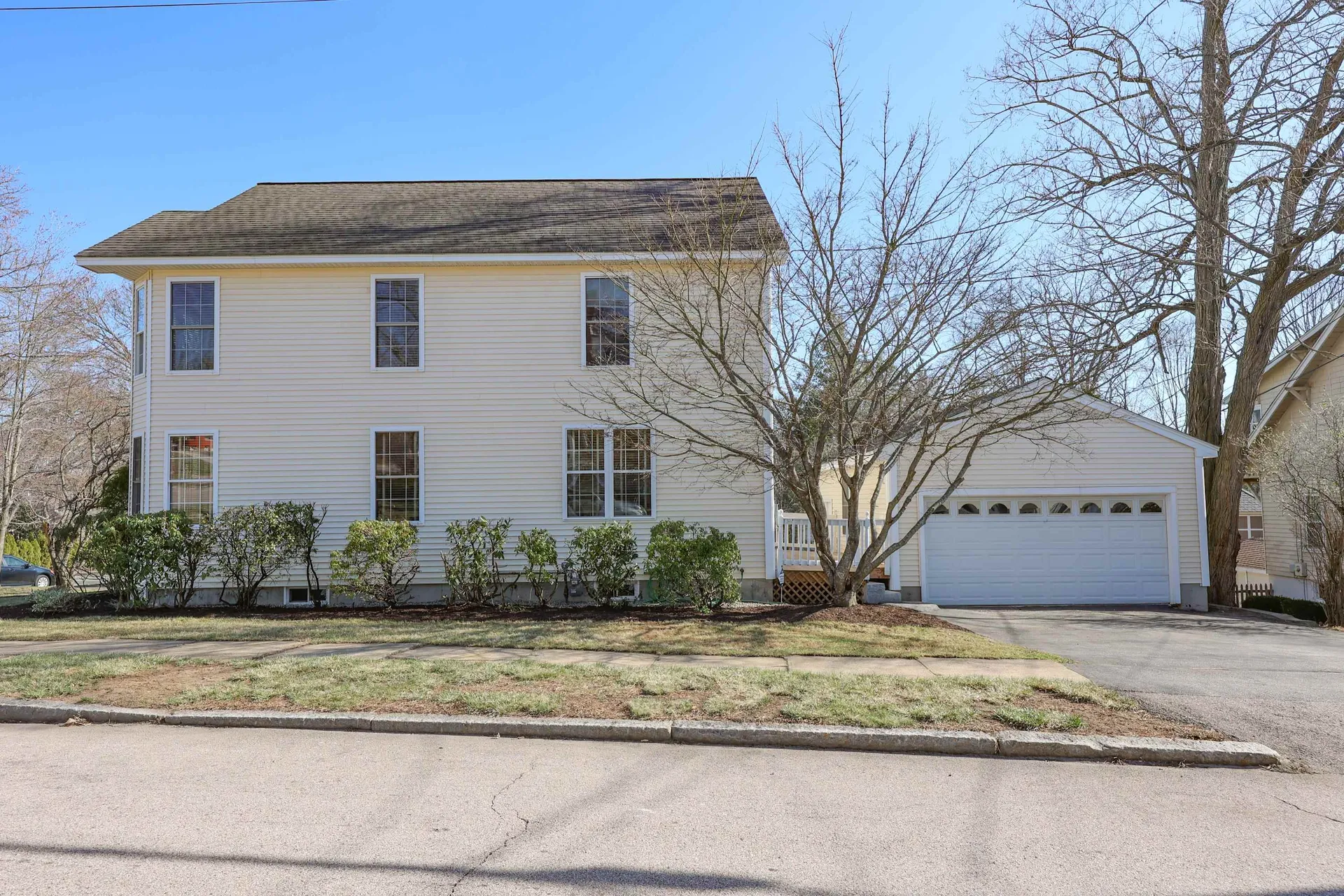 2246 Elm Street Manchester NH 03104