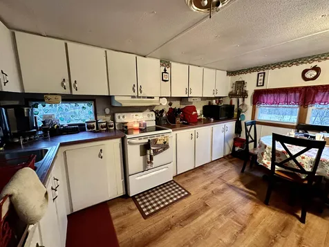 24 Dove Road Newport NH 03773