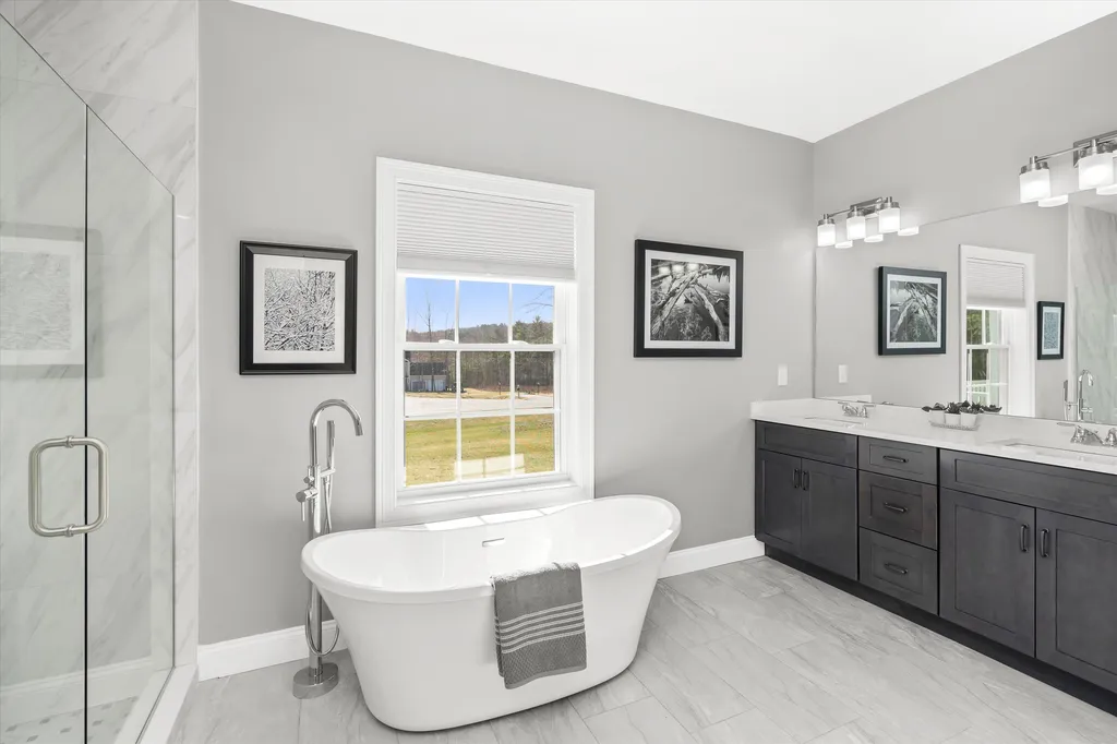 43 Walnut Hill Drive Hooksett NH 03106