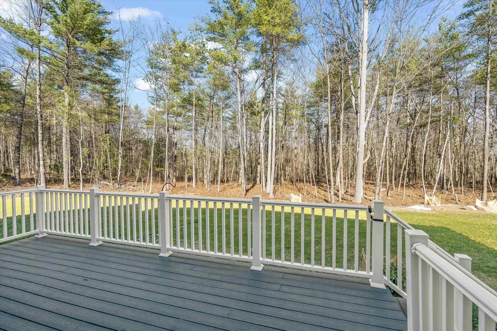 43 Walnut Hill Drive Hooksett NH 03106