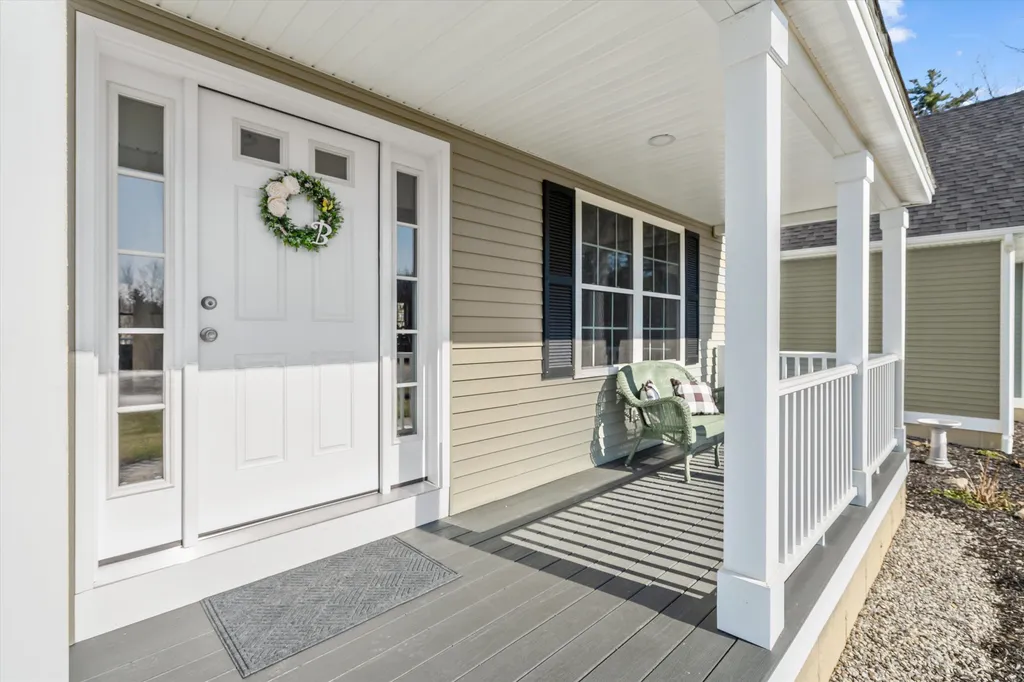 43 Walnut Hill Drive Hooksett NH 03106