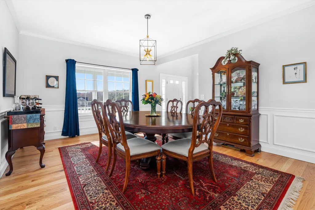 43 Walnut Hill Drive Hooksett NH 03106