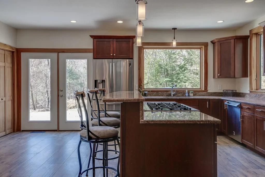 105 Saunders Hill Road New Boston NH 03070