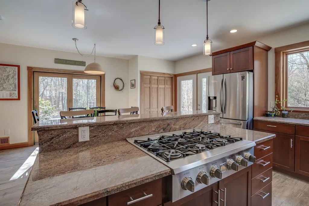 105 Saunders Hill Road New Boston NH 03070
