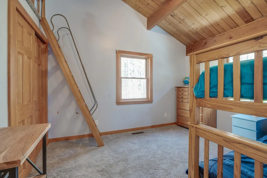 105 Saunders Hill Road New Boston NH 03070