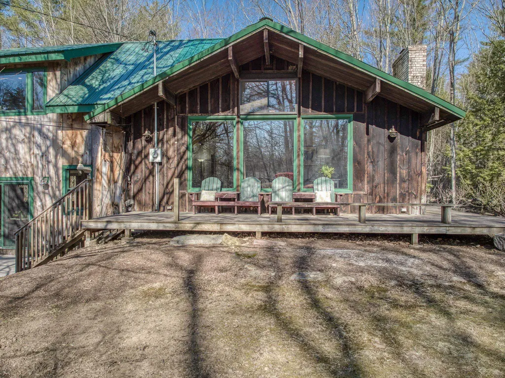 105 Saunders Hill Road New Boston NH 03070