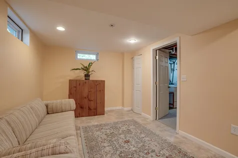 105 Saunders Hill Road New Boston NH 03070