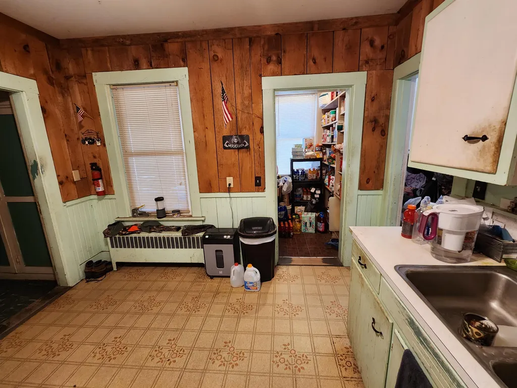 63 Williams Street Rockingham VT 05101