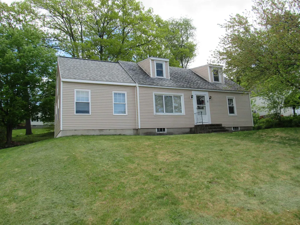 5 Hodgkins Terrace Claremont NH 03743