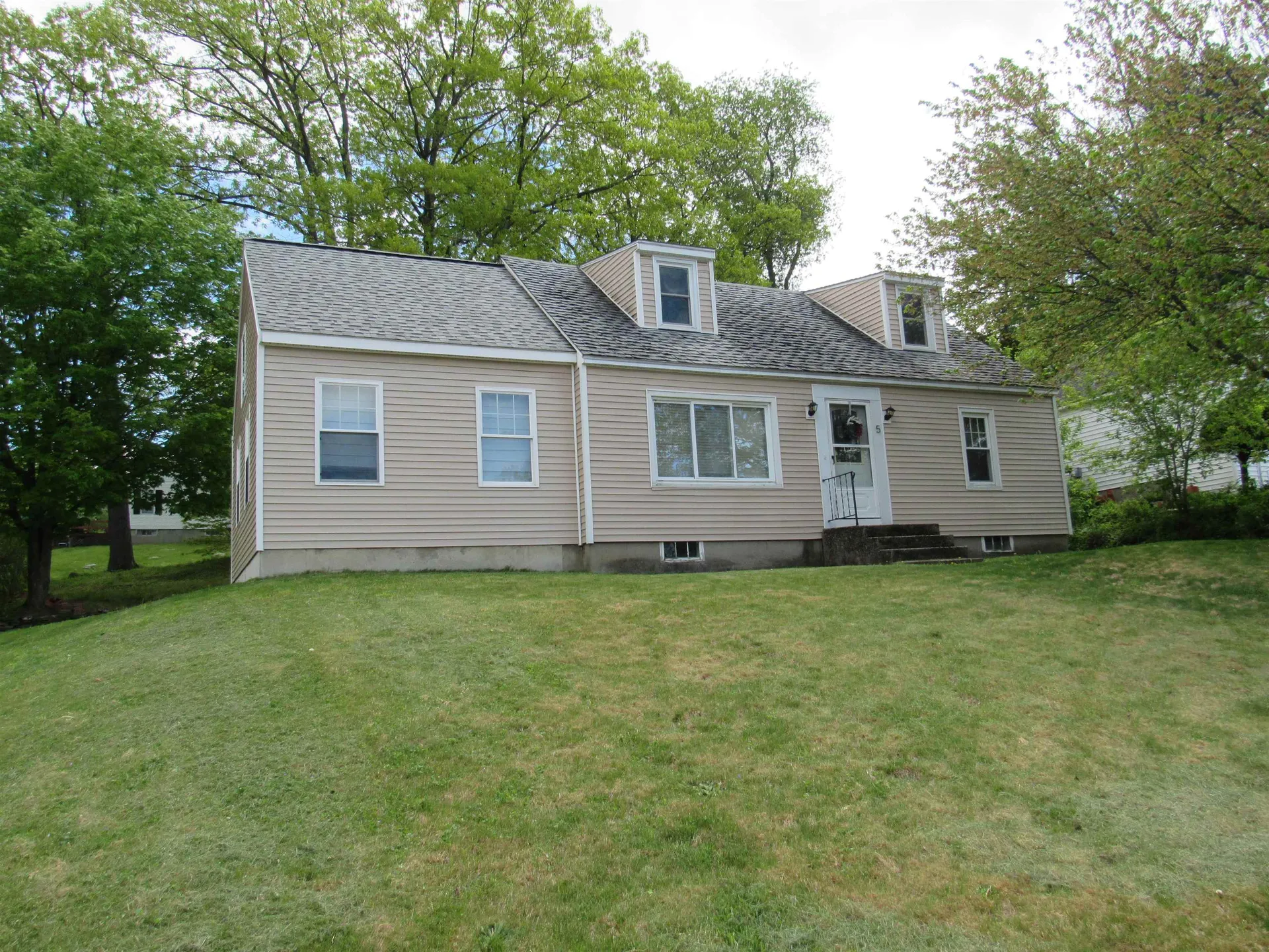 5 Hodgkins Terrace Claremont NH 03743