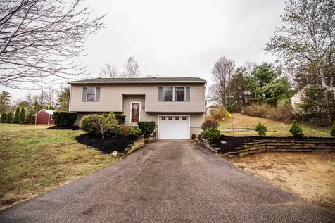 4 Pasture Drive Franklin NH 03235